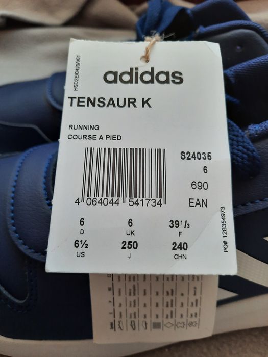 Ténis adidas tamanho 39