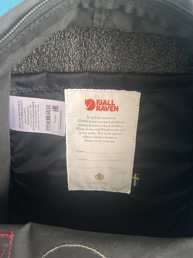 Plecak Kanken mini Rainbow czarny Fjällräven