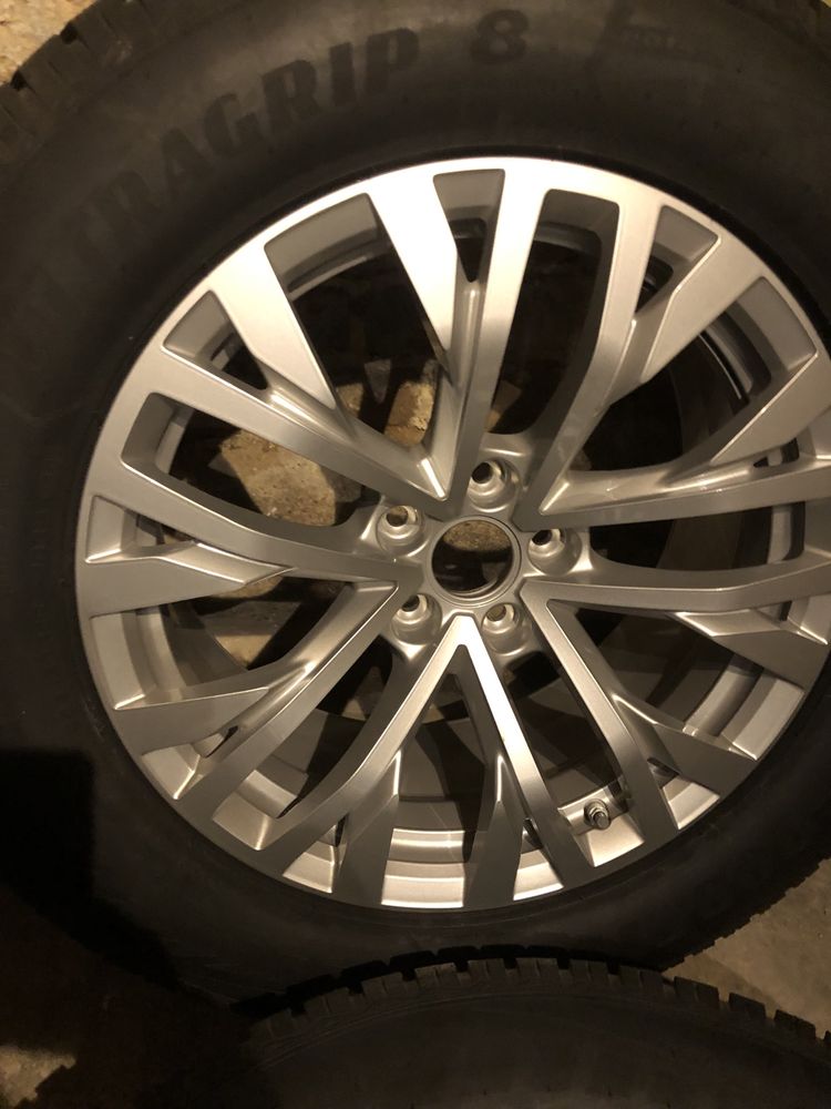 Koła nowe aluminiowe VW Touareg III opony 255/60R18