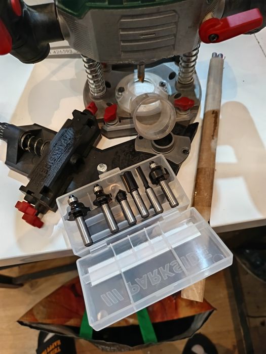 Frezarka do drewna 100% kompletna działająca jeszcze jest gwarancja