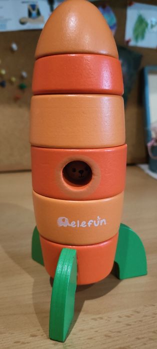 Drewniana rakieta z królikiem Elefun