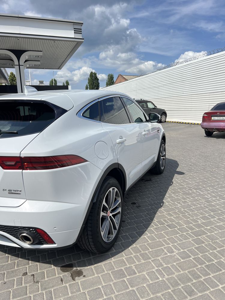 Jaguar E-Pace R-Dynamic S 2.0T AWD | Бензин | 2017 | США