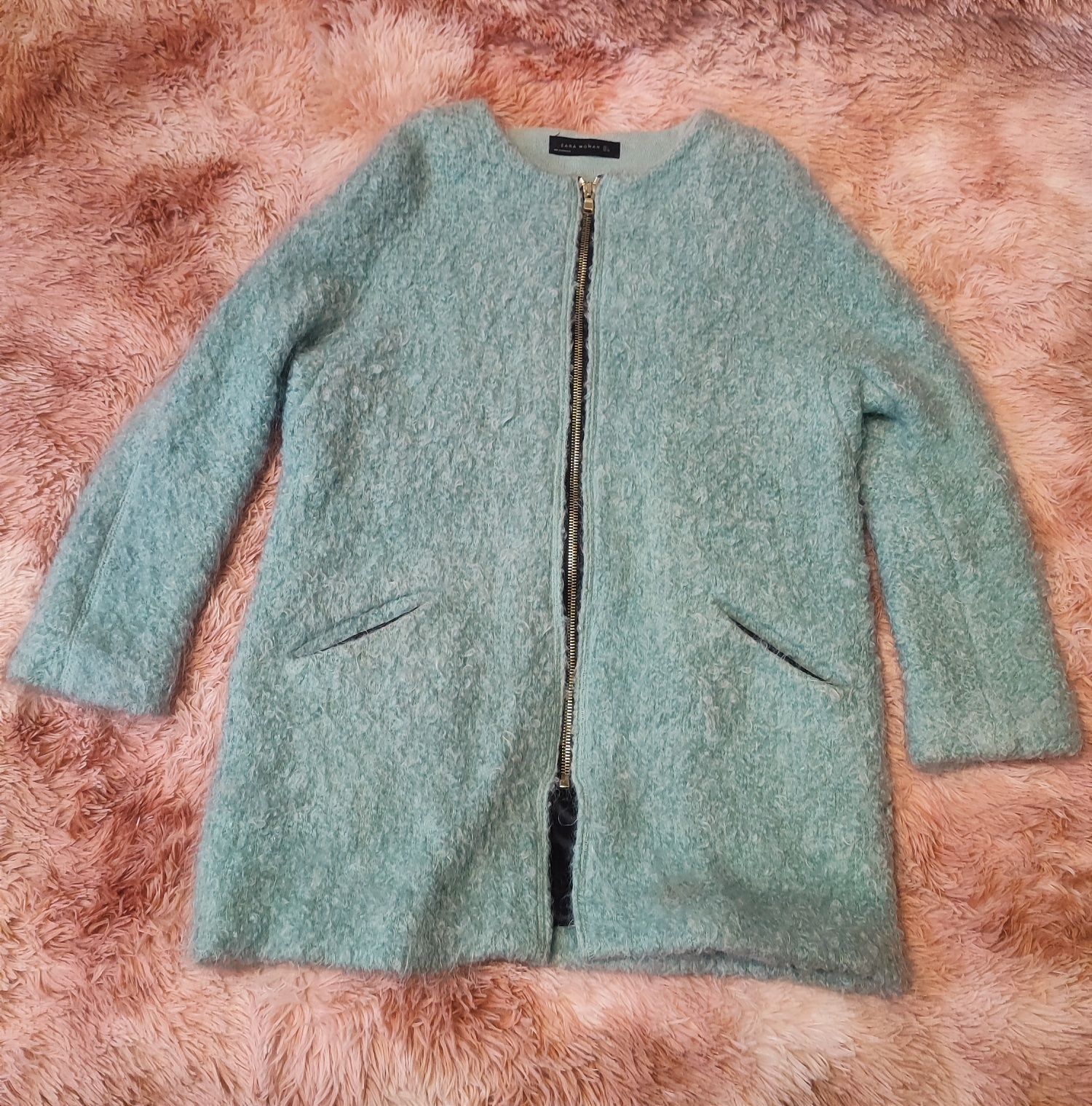 Мохеровое красивое пальто кардиган пиджак  на змейке бренд Zara