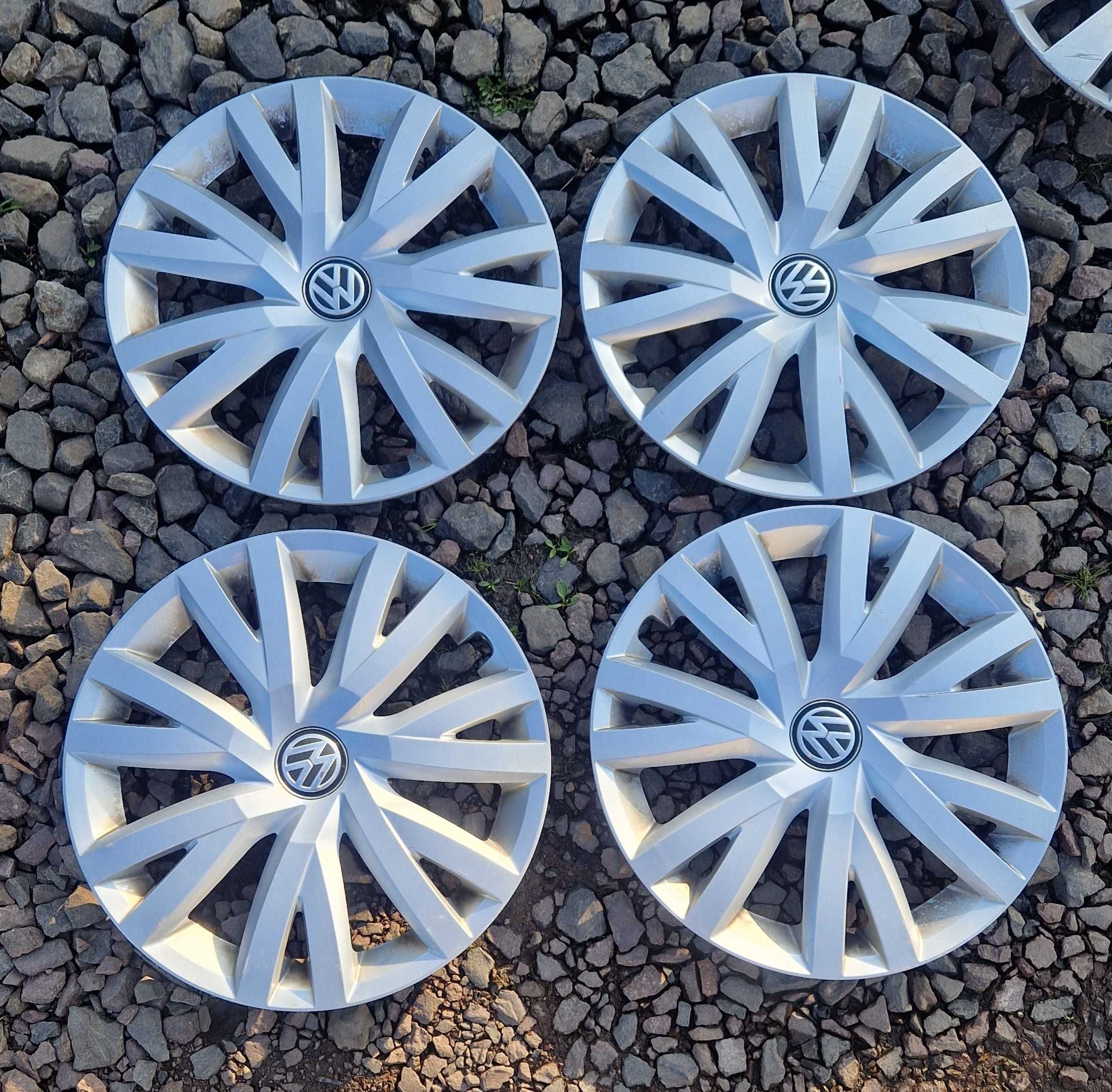 Kołpaki oryginalne Volkswagen 16" 5G0601.147B Kpl.