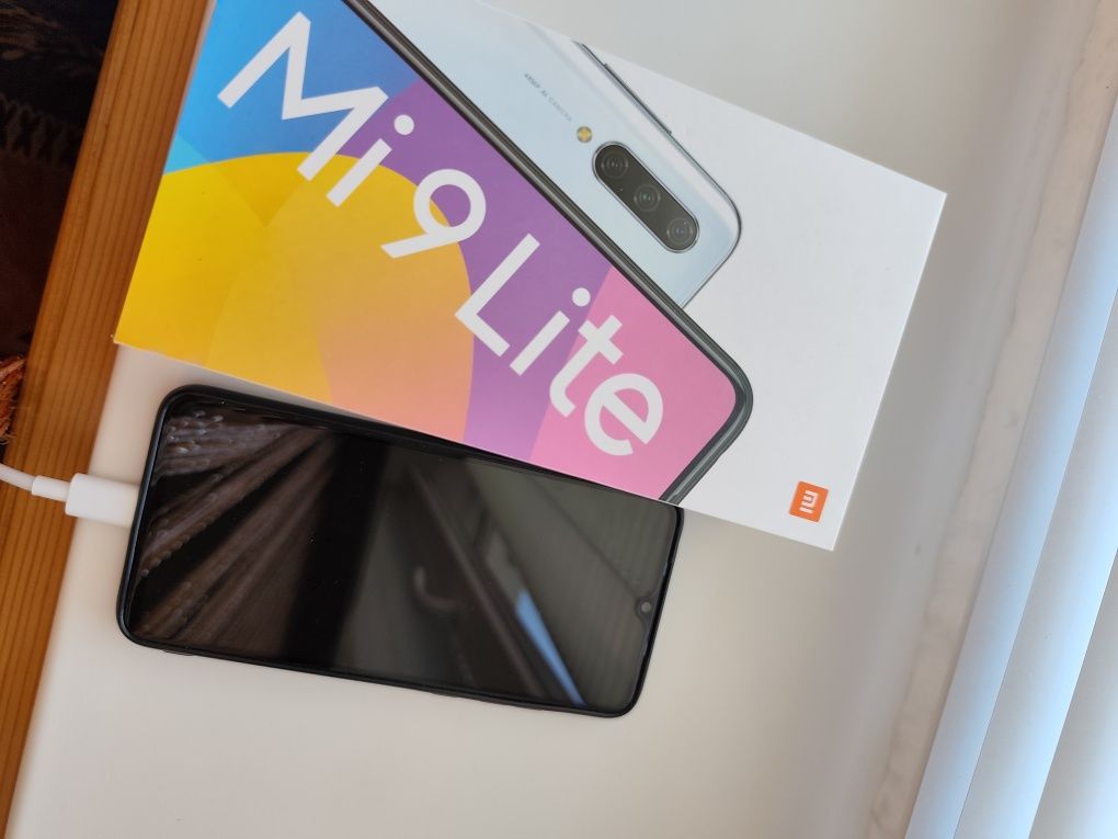 Продам Xiaomi mi 9 lite