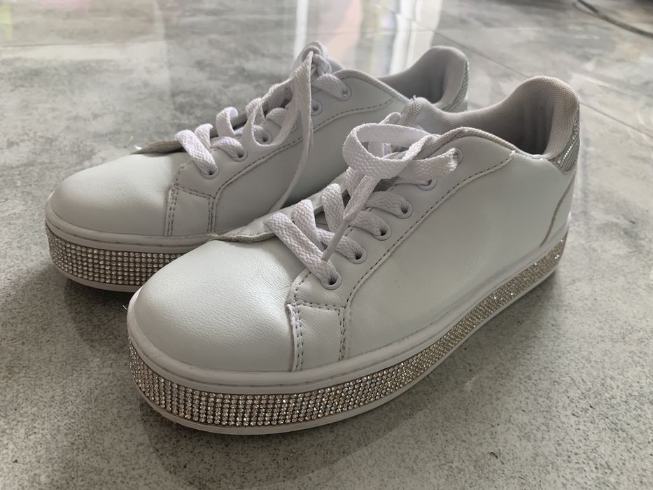 Buty z kryształkami rozm 35 nowe śliczne