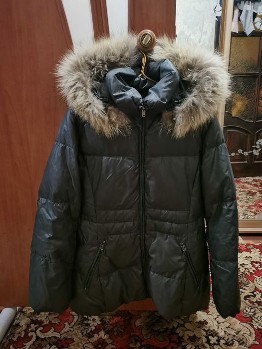 Куртка, пуховик на натуральном пуху