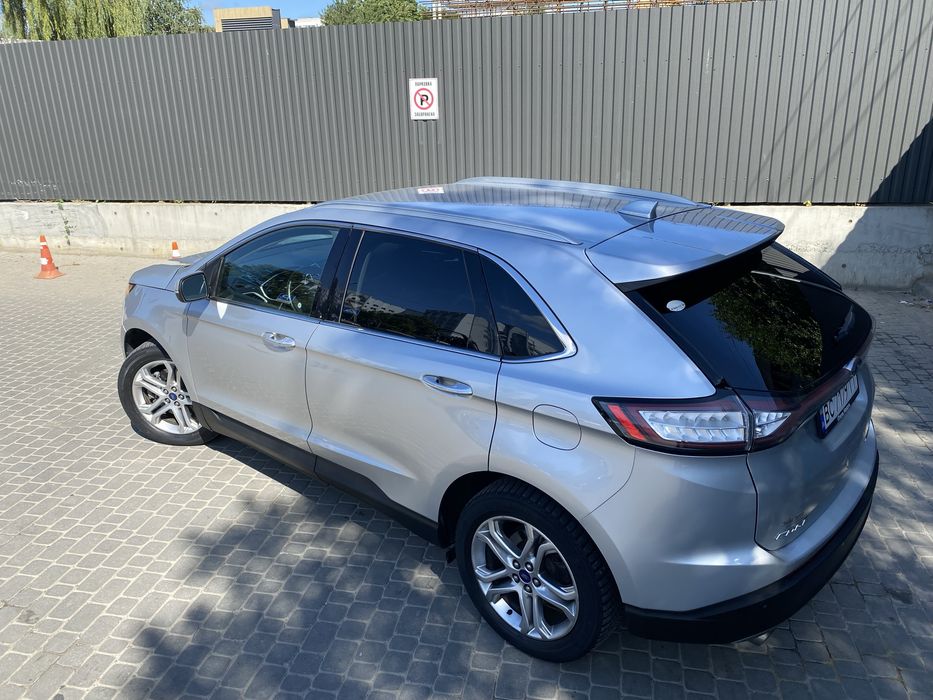Ford edge TITANIUM