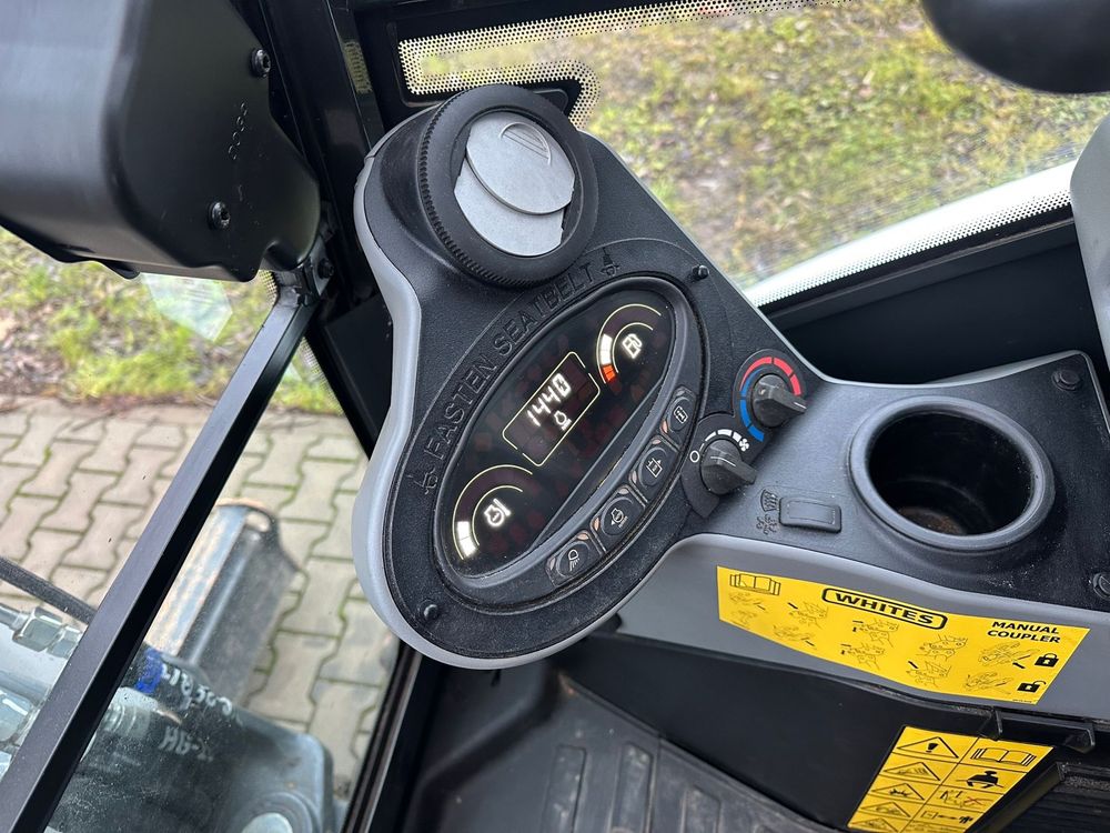 Minikoparka Bobcat E-26  589mtg  umowa jak nowa