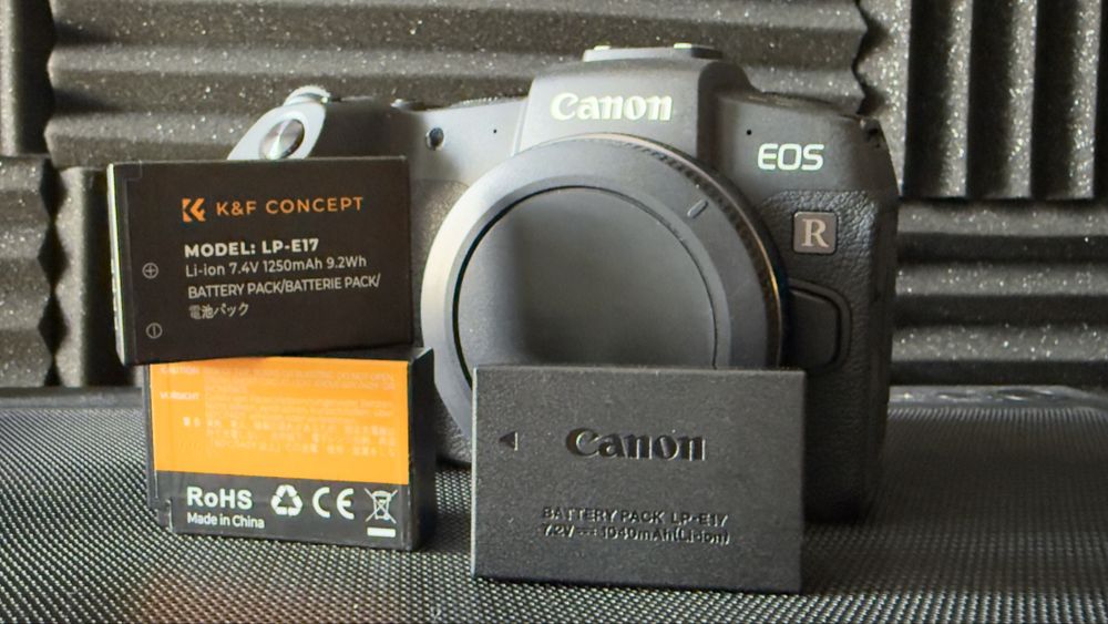 Canon EOS    RP