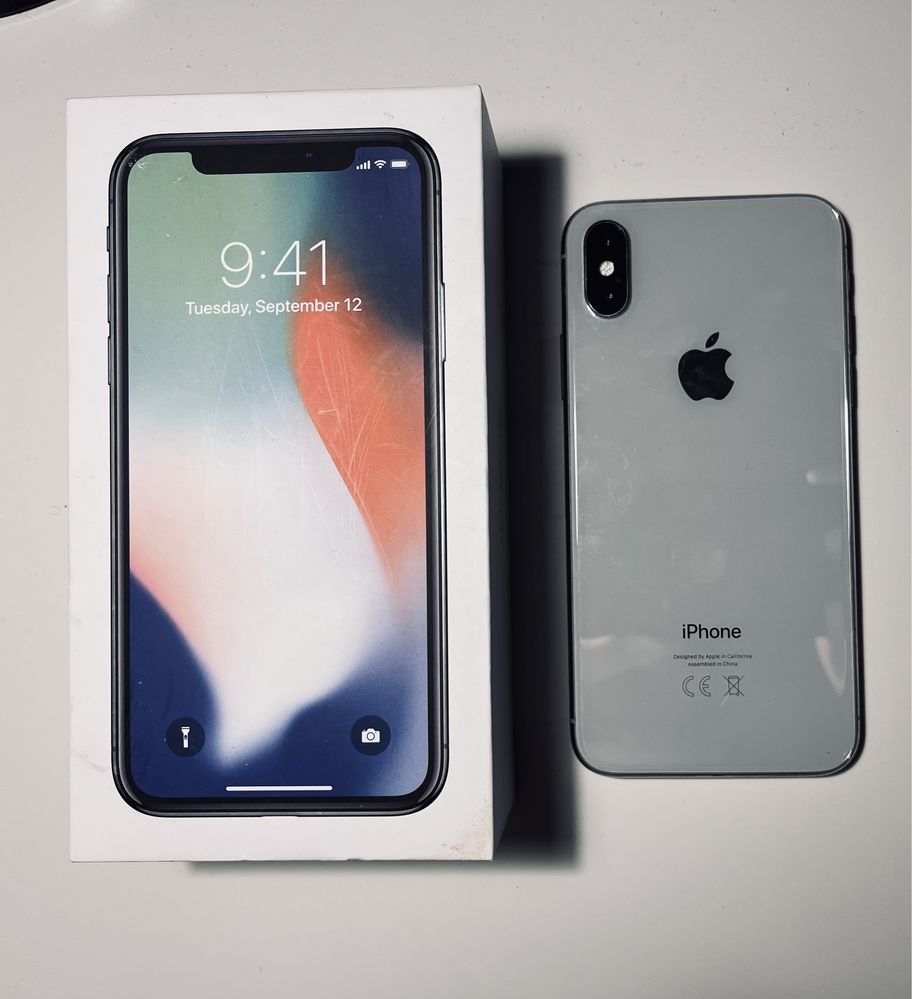 iPhone X 10 64GB Silver