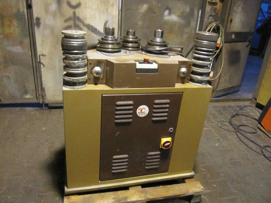 Giętarka walcarka do rur profili płaskownika