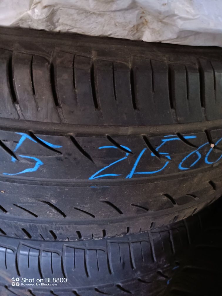 Літня гума 215 60 16...