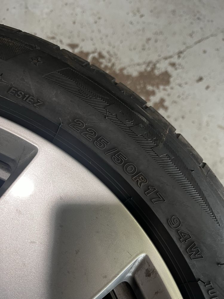 Jantes Audi 17 c/ pneus 225/50/17 RFT