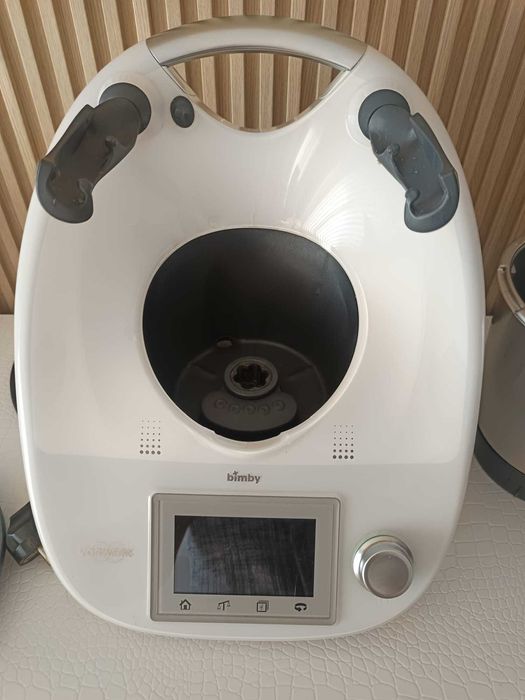 Bimby TM5 em ótimo estado e totalmente funcional