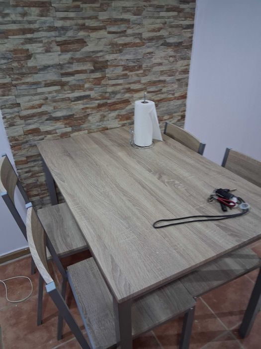 Mesa cozinha com 4 cadeiras novas