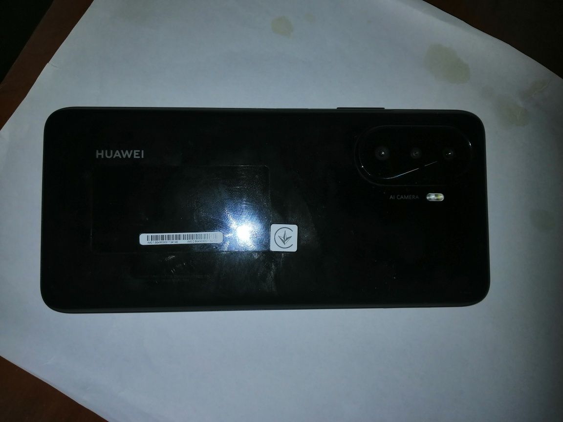 HUAWEI nova Y70 4/128