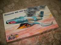 Kit Modelismo avião Dassault MD 450 Ouragon da Valom à escala 1/72