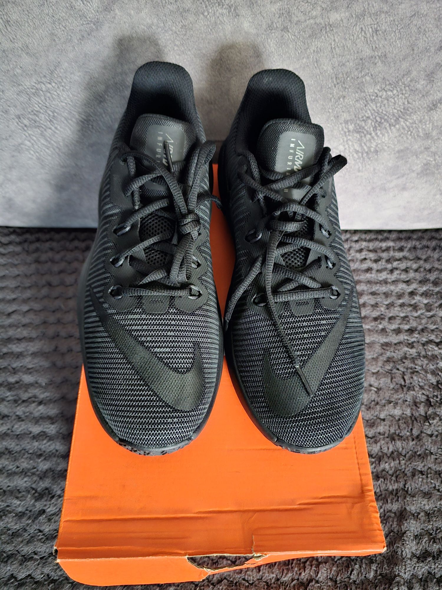 Czarne buty sportowe/do biegania/na siłownię Nike 40