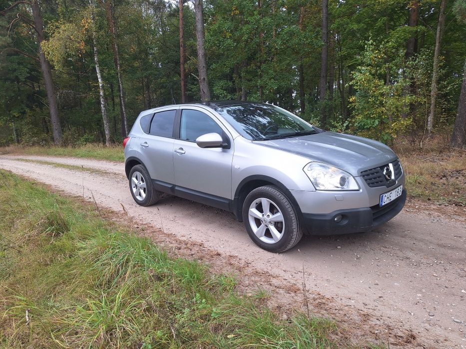 Nissan Qashqai  2.0 b