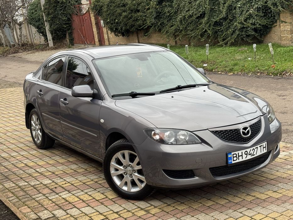 Продам Mazda 3 в очень ухоженном состоянии