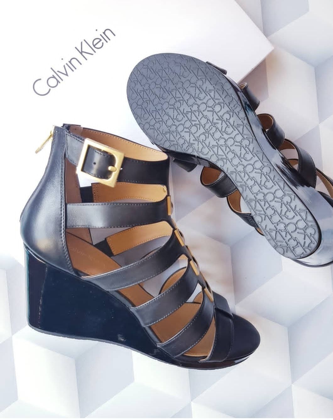 Черные босоножки на танкетке кожа Calvin Klein р. 39, 5