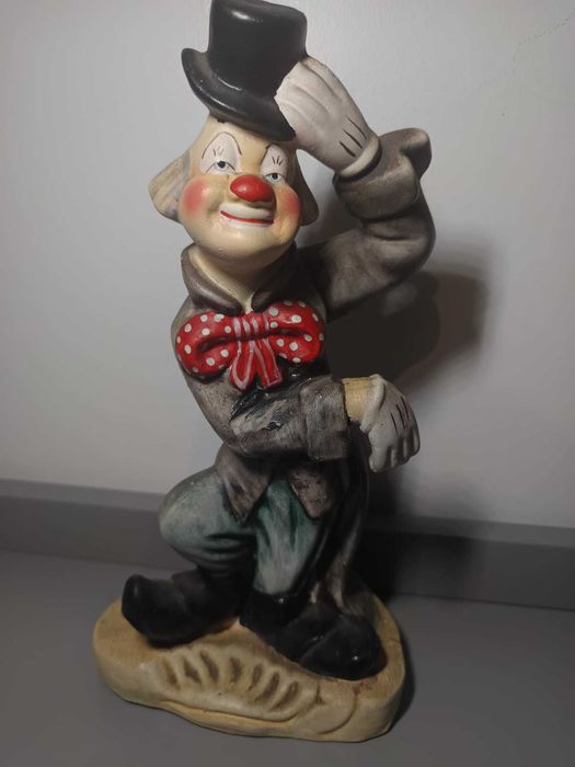Estatueta de Palhaço em Cerâmica Vintage – Pintado à Mão