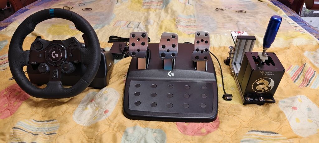 Logitech G923 + Shifter