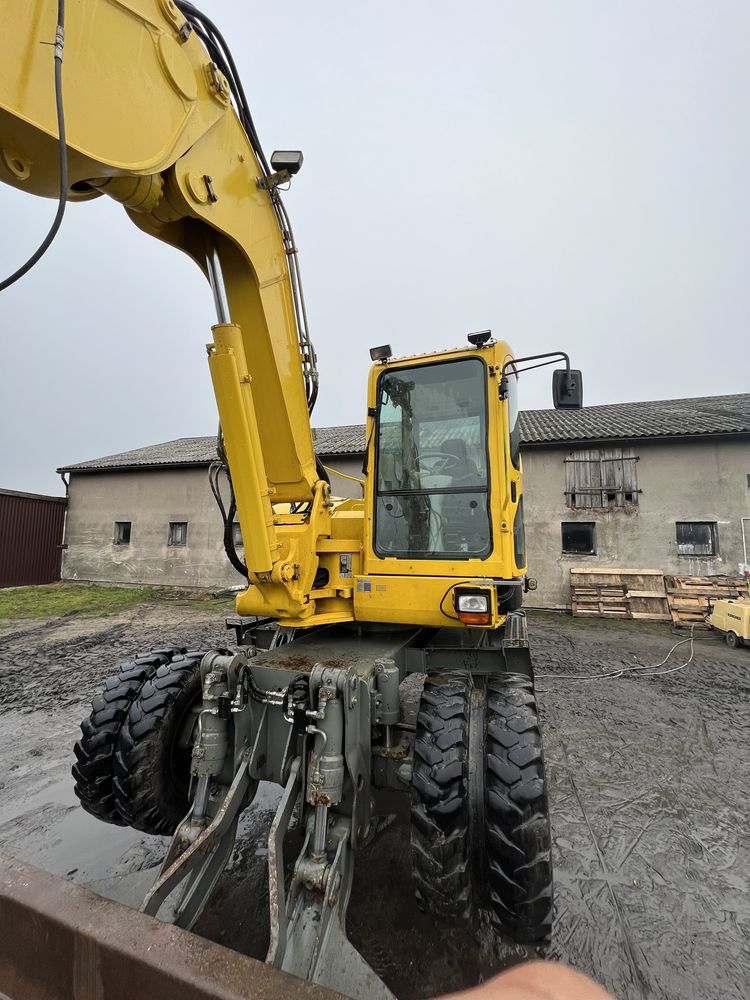 Komatsu PW-98 mr-6 (3 łyżki +szybkozłącze)