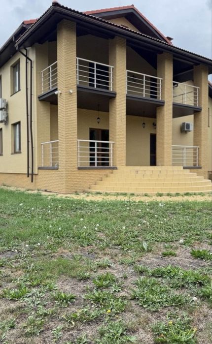 Продаж маєтку в Канадській деревні сел. Гостомель