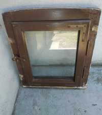 Okno drewniane do budynku gospodarczego altany lub garażu 65x55cm