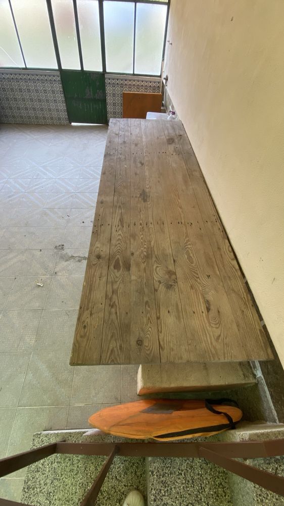 Mesa de Madeira c/ paletes