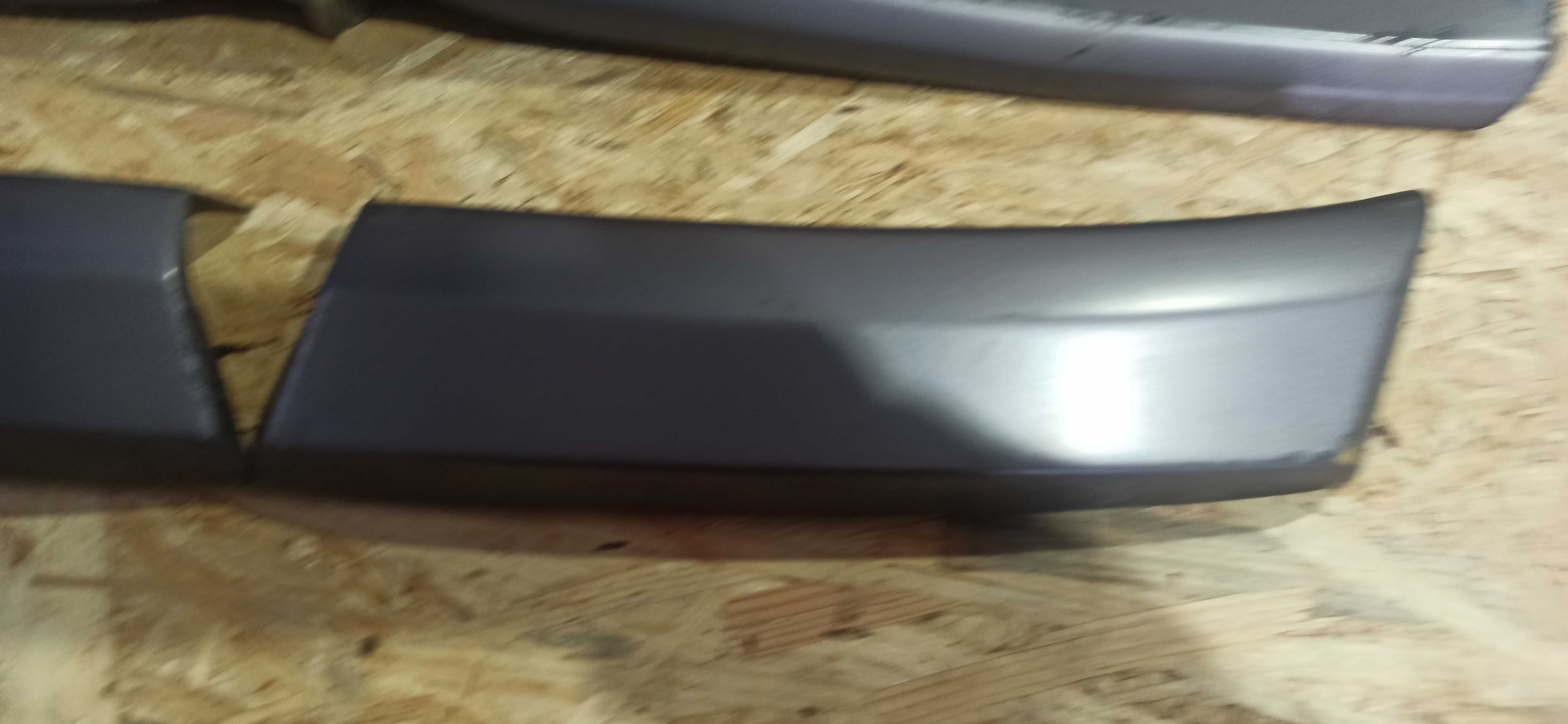 Frisos exteriores Mercedes 190 W201 originais