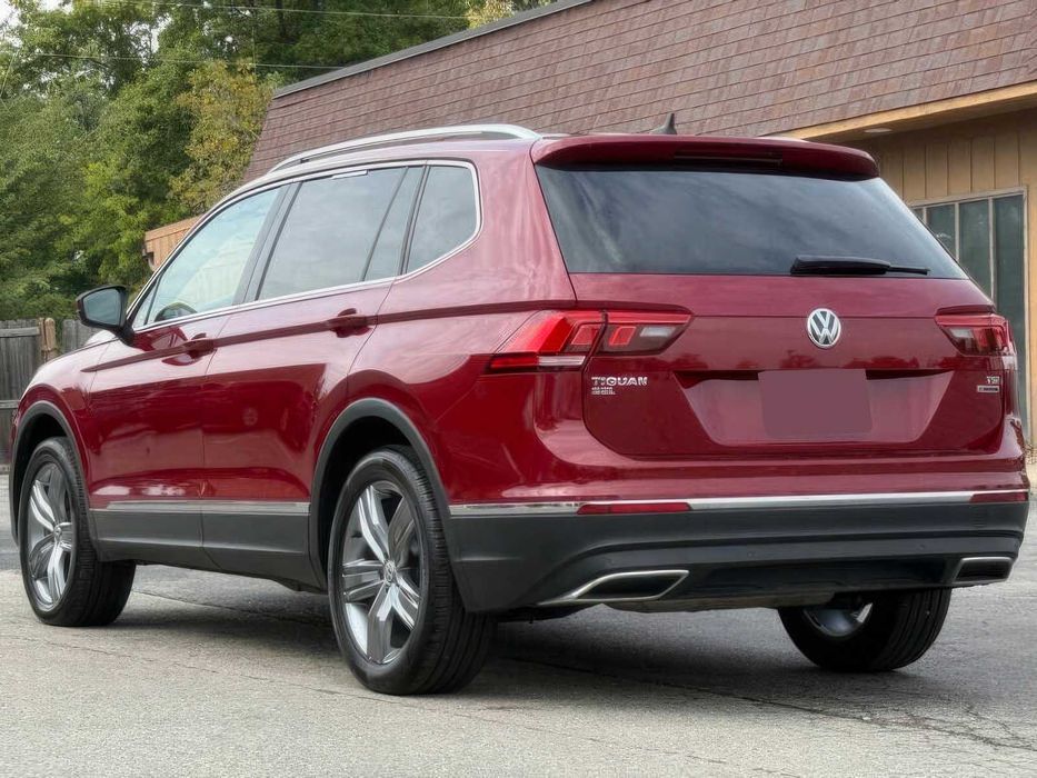 Volkswagen Tiguan      2018