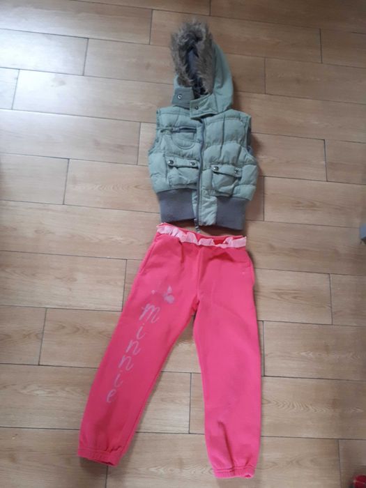 zestaw  110-116cm 5-6 lat Minnie  Mause bezrękawnik i spodnie dresowe