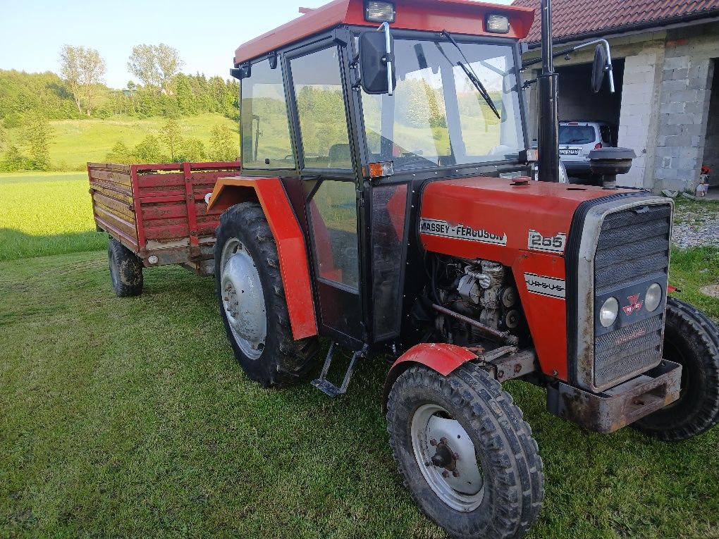 ** Massey  Ferguson  255 odpowiednik 3512 z nową kabiną **