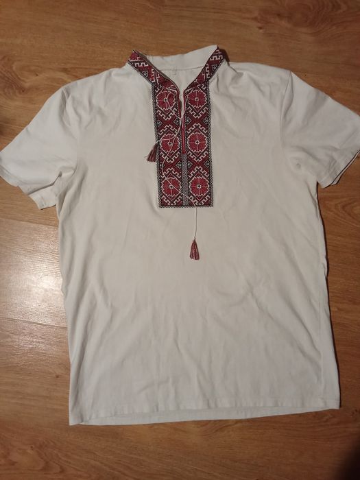 Вишита футболка(святковий одяг)