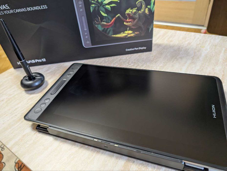 Графічний планшет / монітор HUION KAMVAS 12 Pro