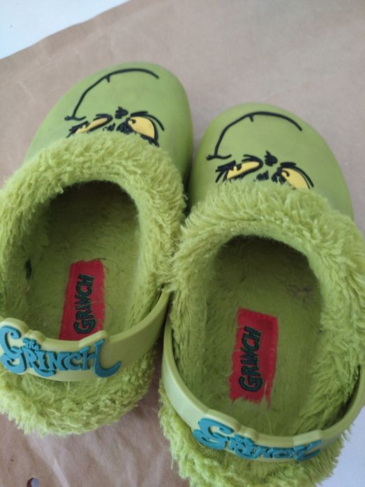 Chinelos do Grinch tamanho 24