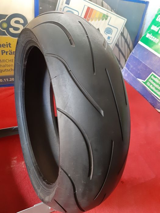 Мото шина 180/55ZR17 Michelin Pilot Power из Германии