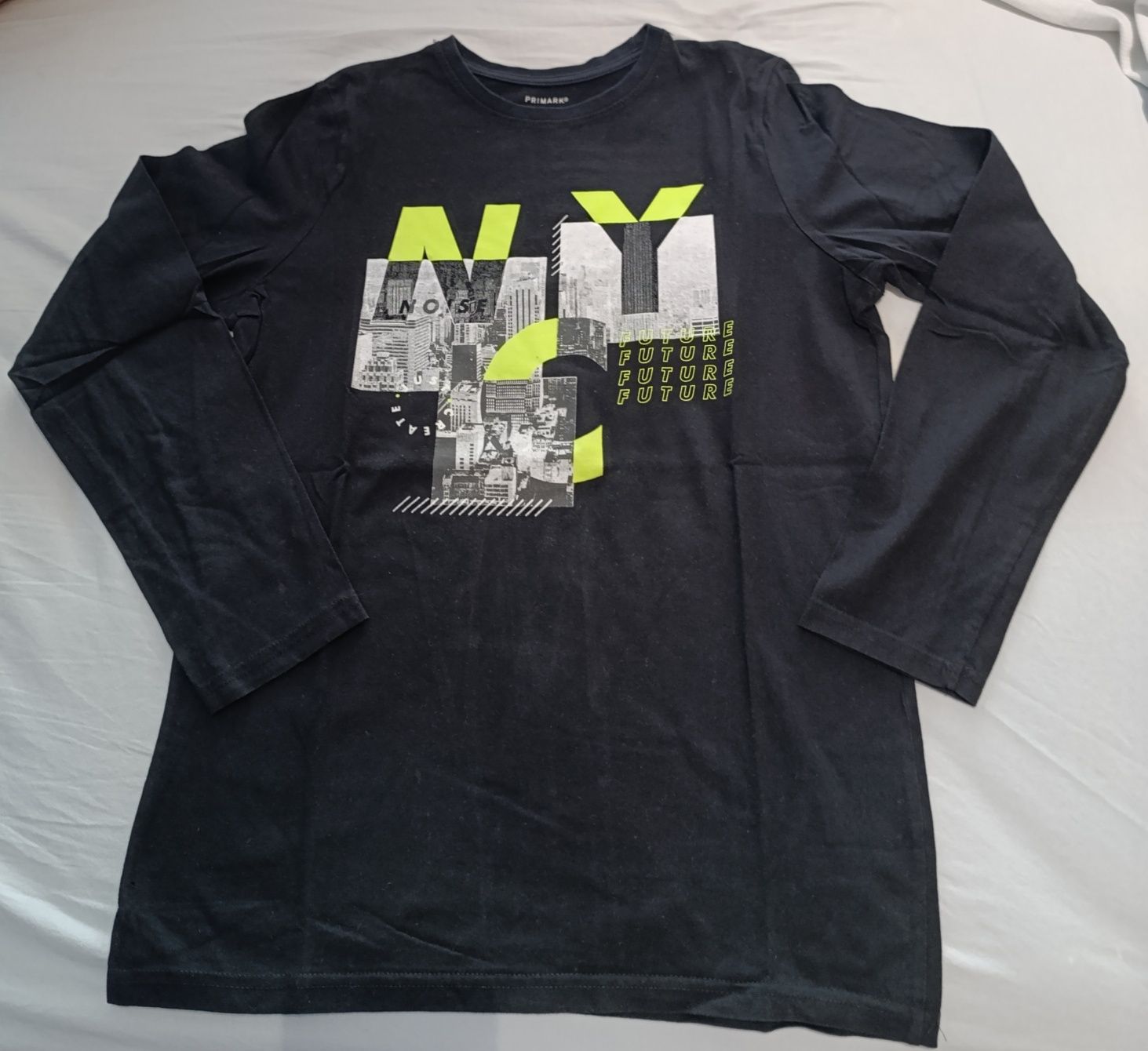 T-shirts tamanho 12/13 e 13/14 anos