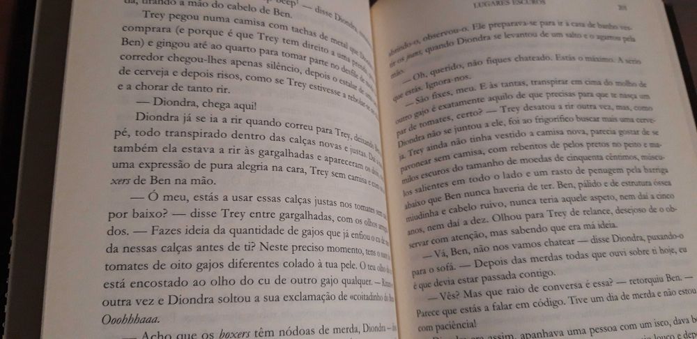 Livro Lugares escuros de Gillian Flynn - NOVO.