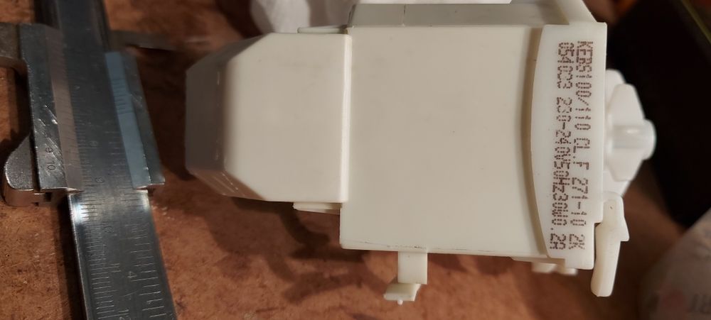 Vendo bomba de água de máquina loiça Bosch