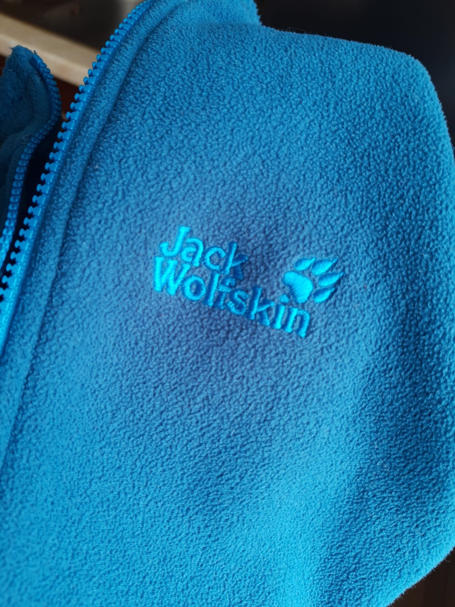 Ciepła Bluza polarowa zasuwana na suwak marki Jack Wolfskin
