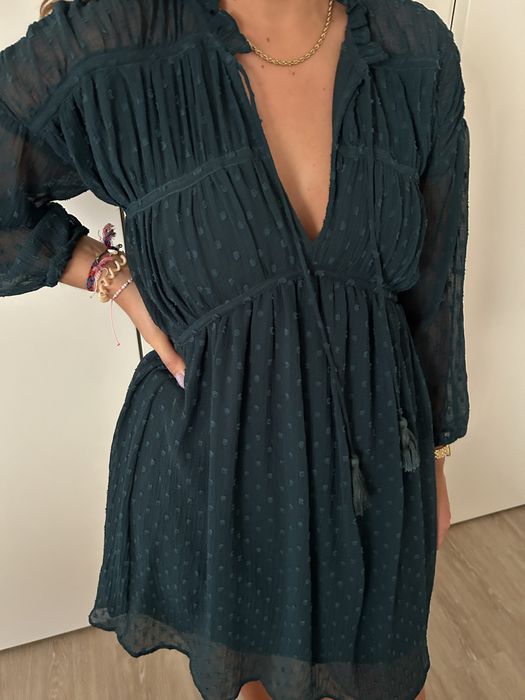 Vestido rendado curto