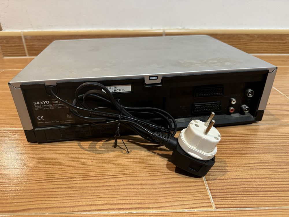 Leitor Gravador VHS Sanyo