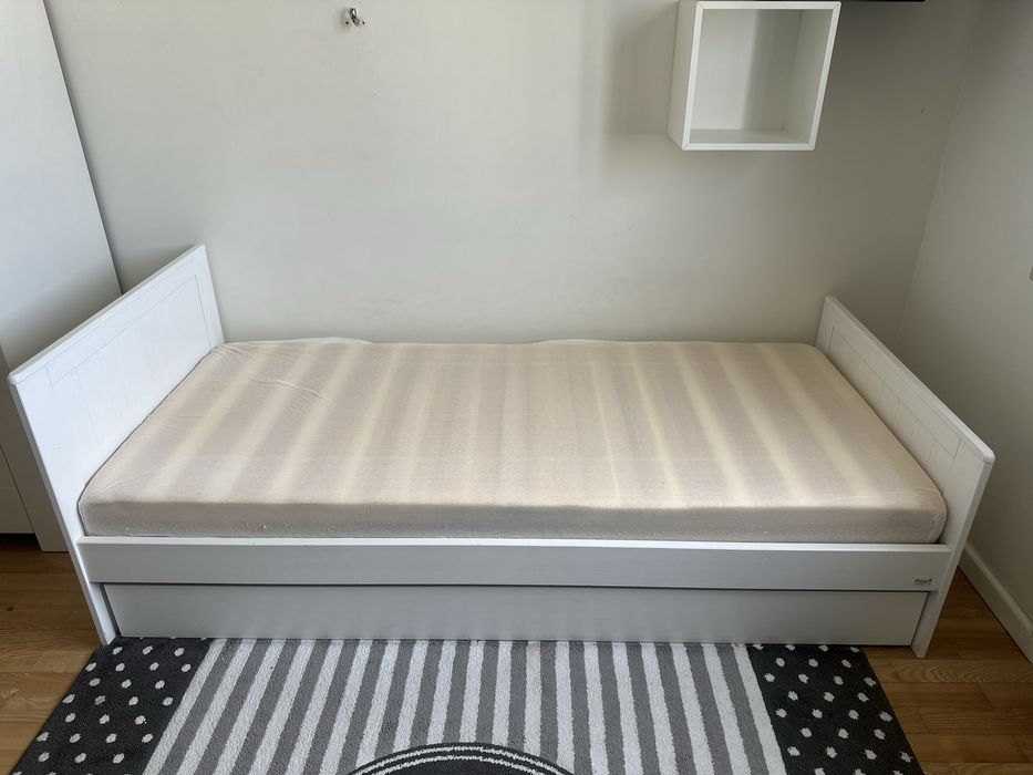 Lóżko Pinio Calmo 200x90