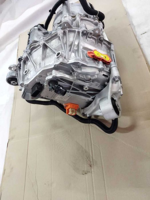 Електродвигун задній Tesla Model 3 2020-2024 108569320F