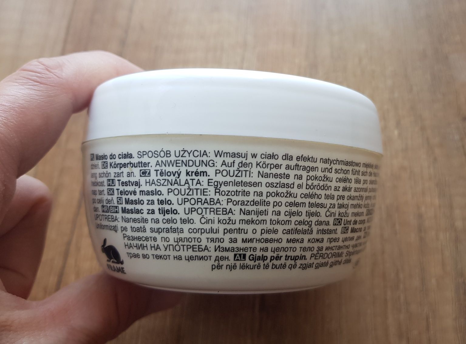 Avon Naturals masło do ciała dzika truskawka jogurt 200ml