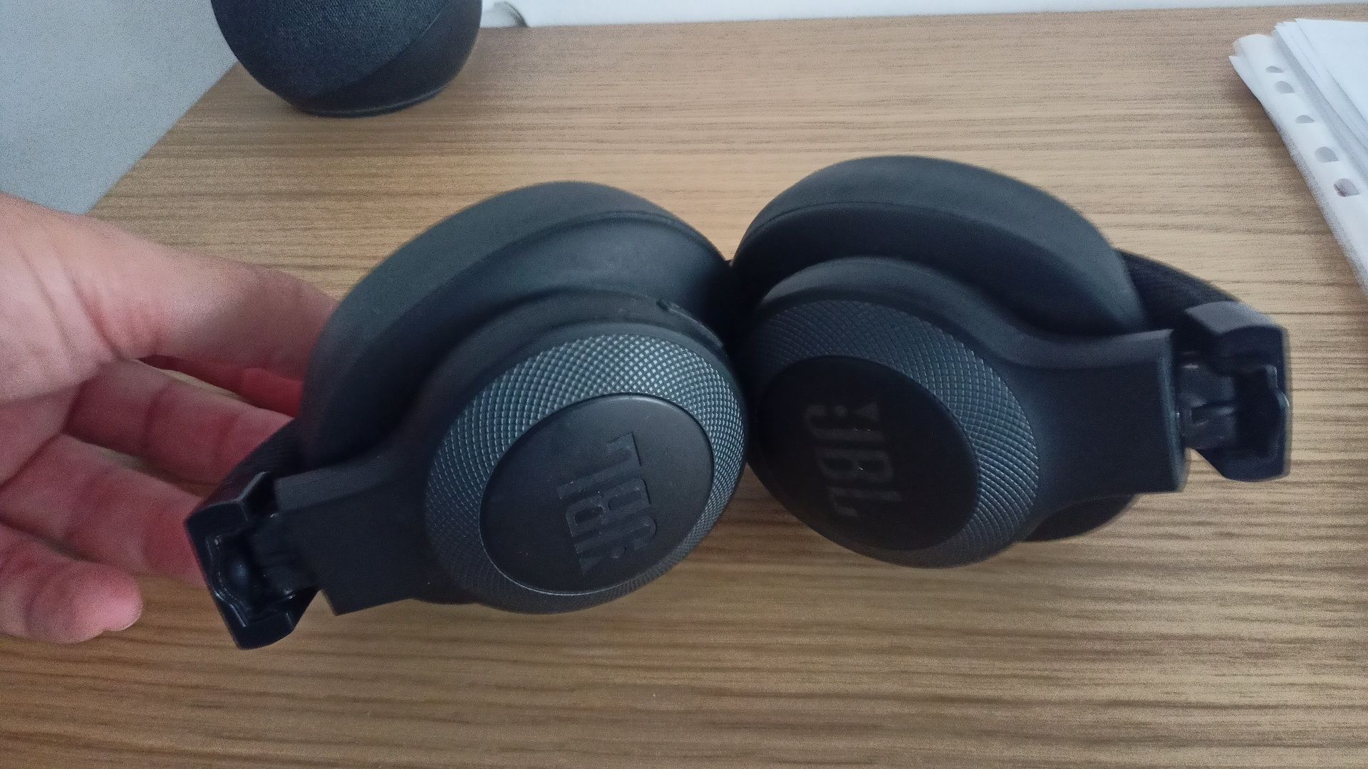 Auscultadores Bluetooth JBL E65BTNC como novos